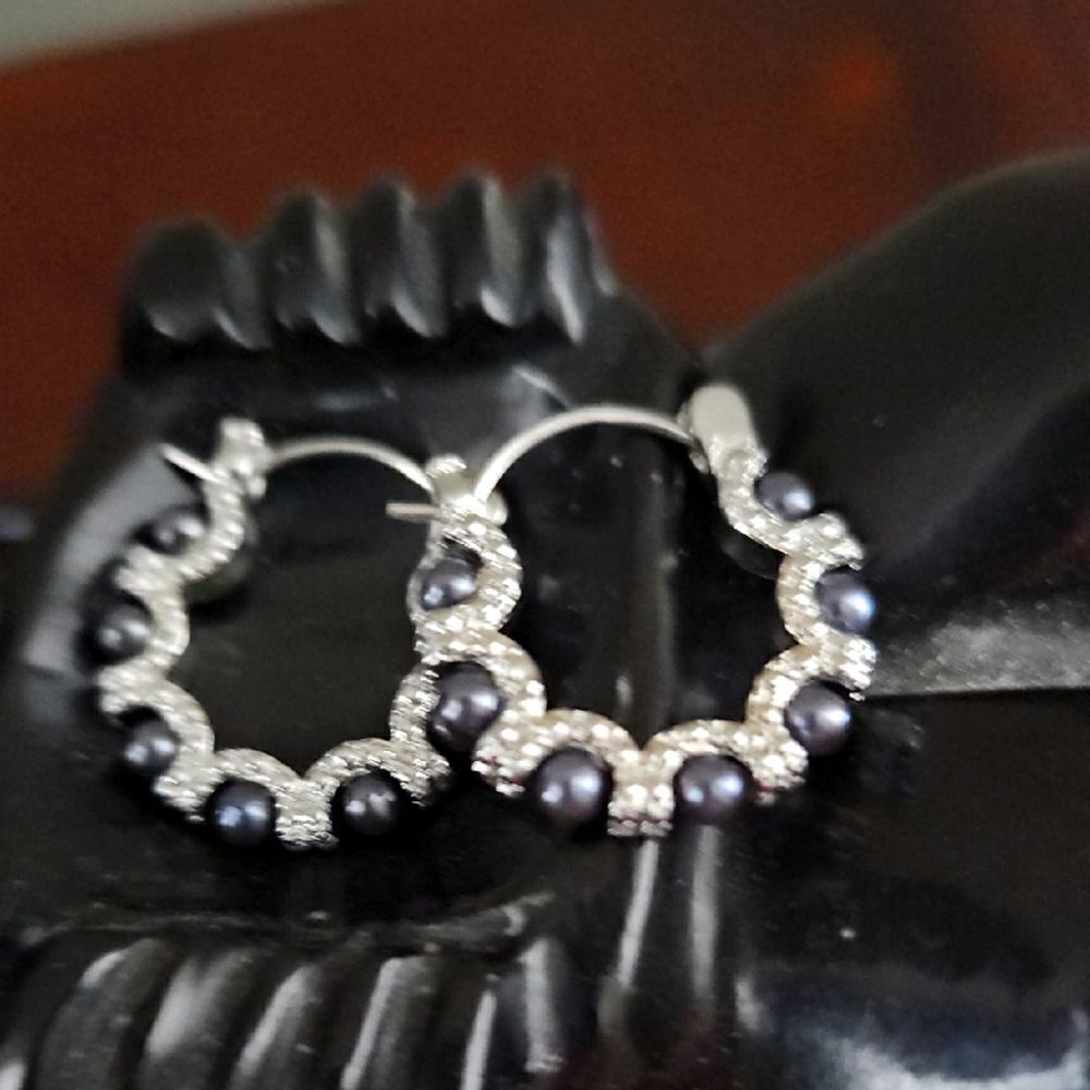 NWOT Gray andβSilver HoopβEarrings